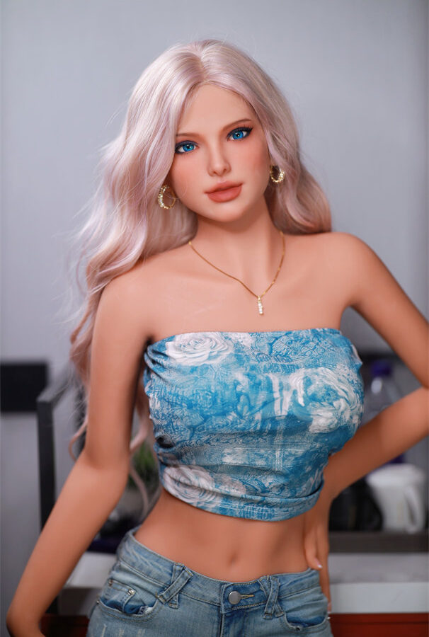 Llévate A Casa Tu Sexy Muñeca Sexual Tetona De Ojos Azules
